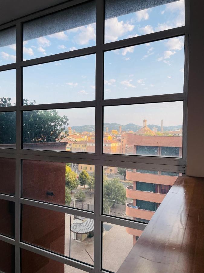 Bologna Holiday Inn Bagian luar foto