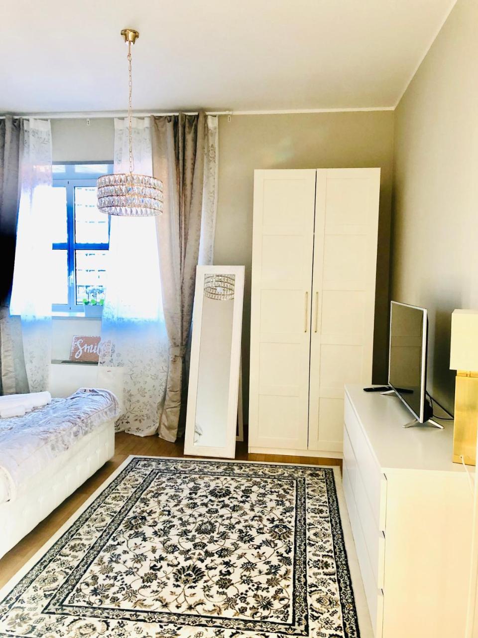 Bologna Holiday Inn Bagian luar foto